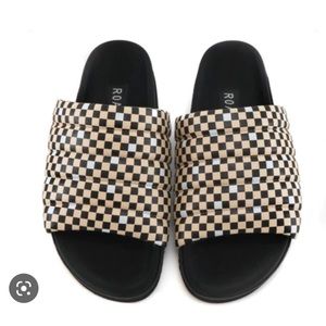 ISO these in a Sz 39….NOT SELLING!